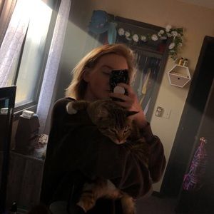 Meet your Posher, Caprice